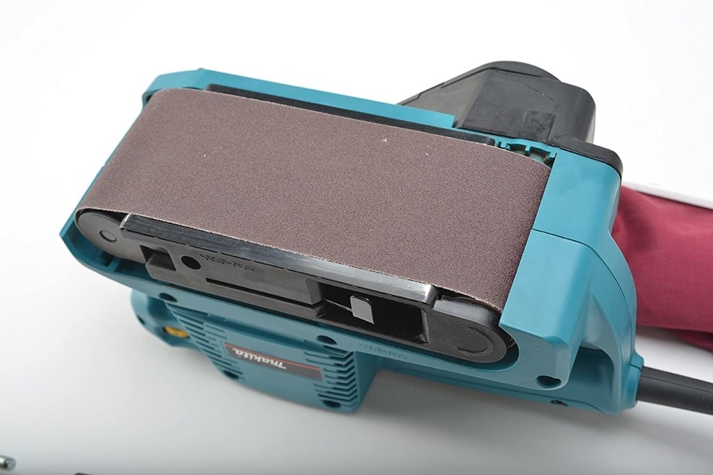 Lijadora De Banda Makita 3x18 9911 Triplee