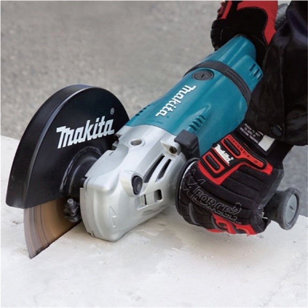 Esmeril Angular 7" (180 mm.) 2400 W. - 6,0 kg. Makita GA7030